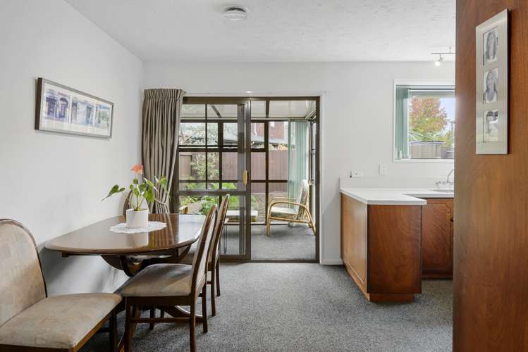 2/5 Wynand Place Sockburn_8