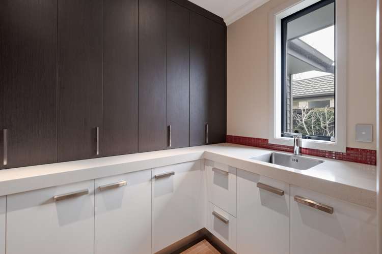 19 Tall Oaks Way Bethlehem_11