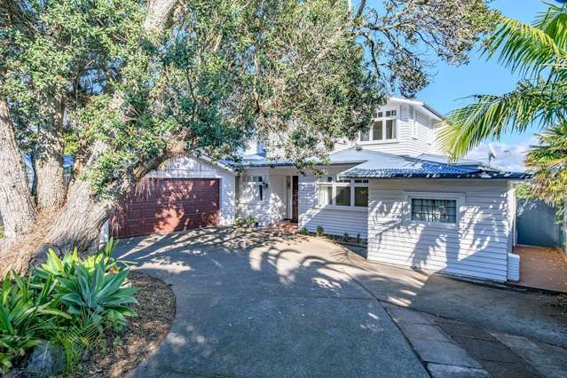 ‘Big guns’ pay almost $6m for bungalow on Auckland's golden mile