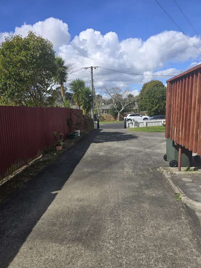 85A COBHAM CRESCENT Kelston_4