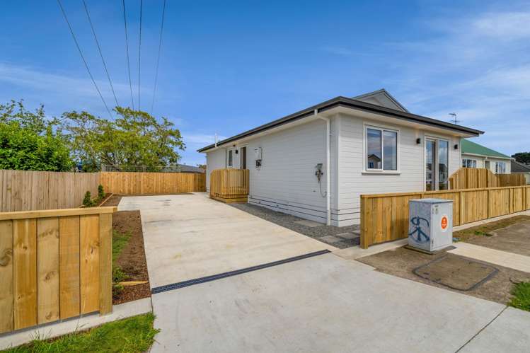 16 Holford Street Westown_14