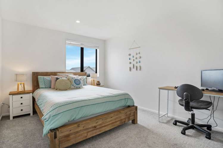 62 Seafarer Crescent Stanmore Bay_18