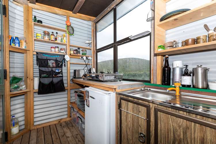 456 Barrett Road Omata_13