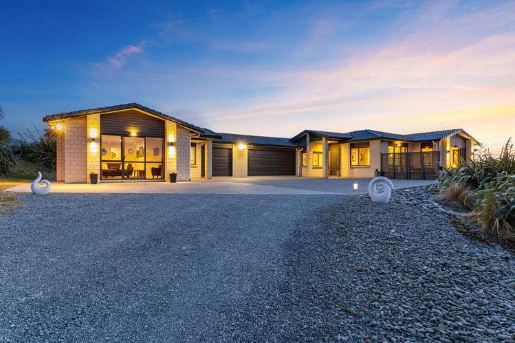 37 Pingao Lane Peka Peka_18