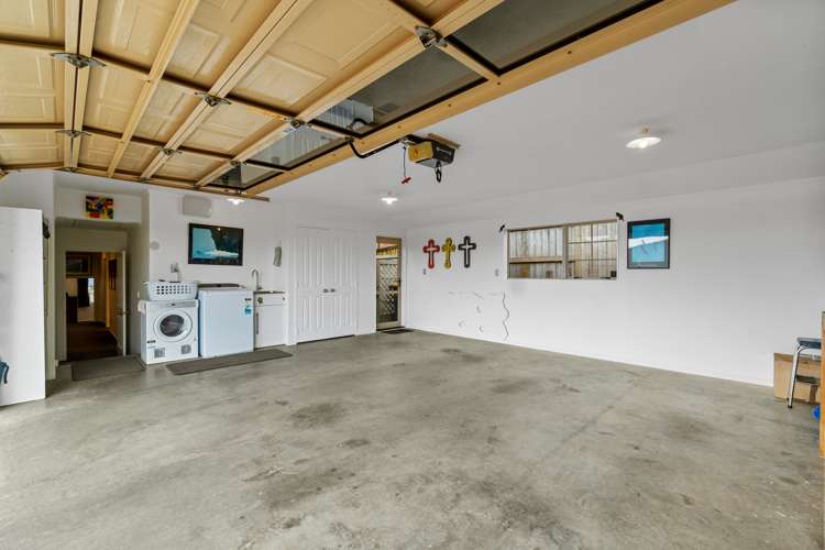 11 Highgrove Drive Grandview Heights_22