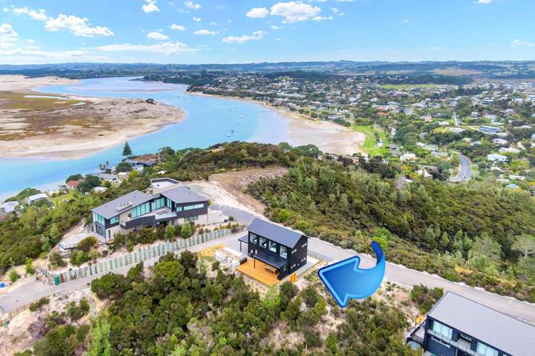 8 Seacoast Road Mangawhai Heads_47