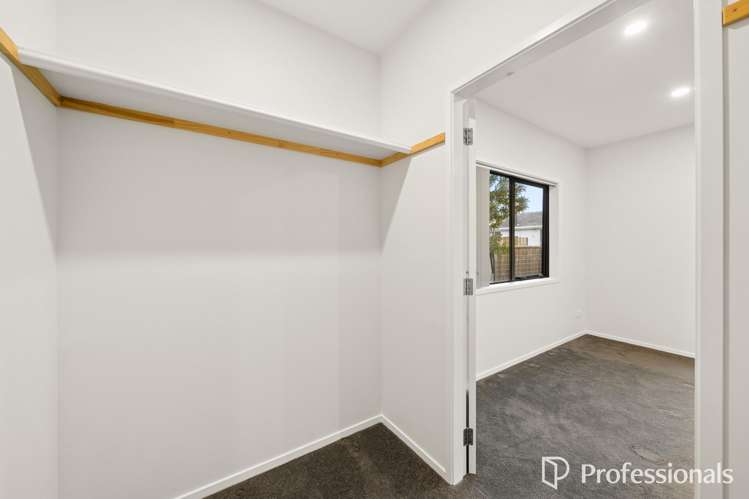 15A Burden Avenue Wainuiomata_12