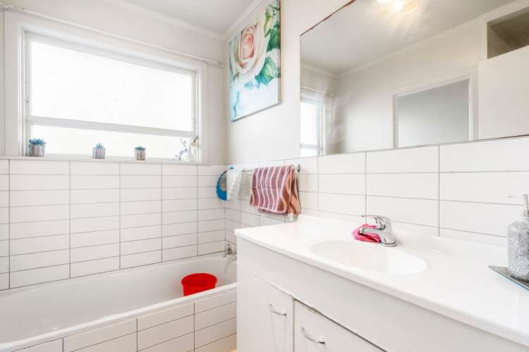 2/7A Browns Road Manurewa_7