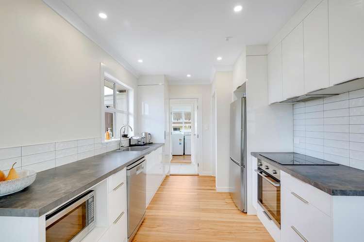 1465 Rewi Street 11385_5