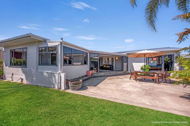 13 Howard Road Taradale_3