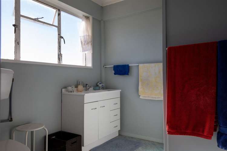 40 Wycola Avenue Hei Hei_5