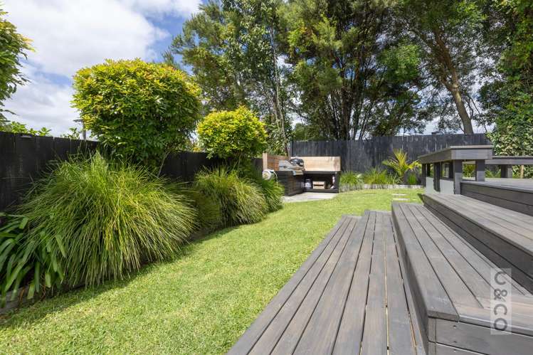 56 Queen Street Riverhead_38