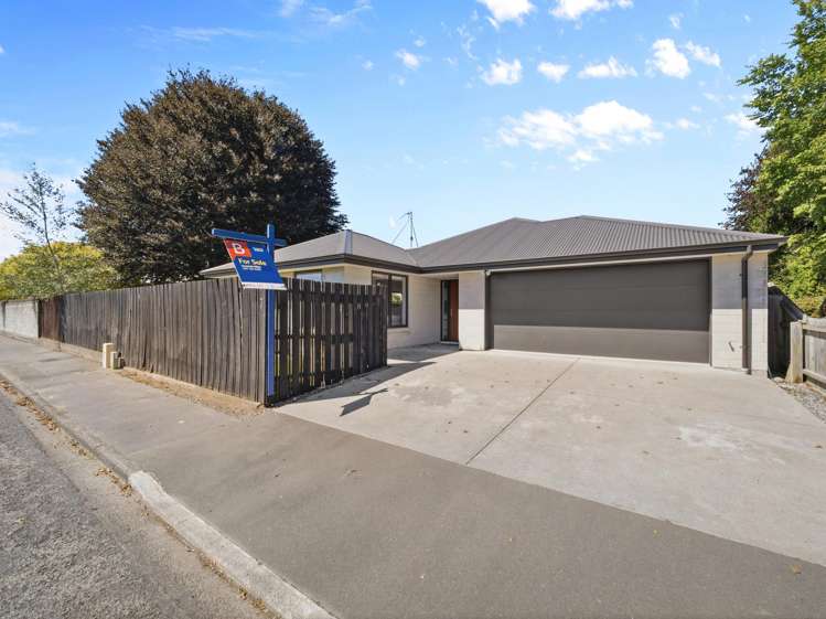 7 Woodham Drive_0