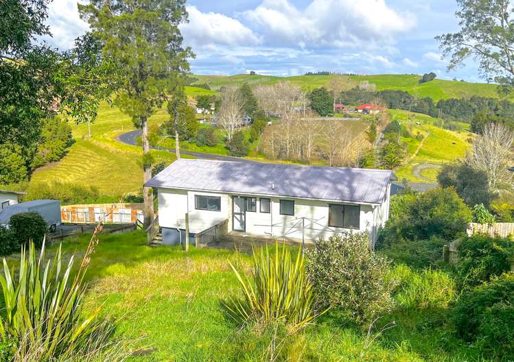 7 Harrys Place Kawakawa_12