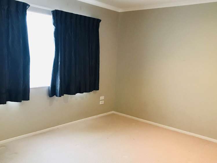 8 Beggs Way Flat Bush_11