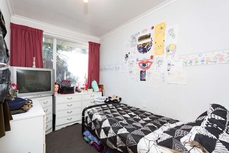 36 Kathleen Crescent Hornby_7