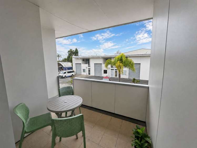 Unit 2/6 Loft Place Kumeu_8