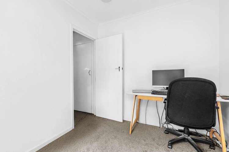 2/55 Ayton Drive Totara Vale_16