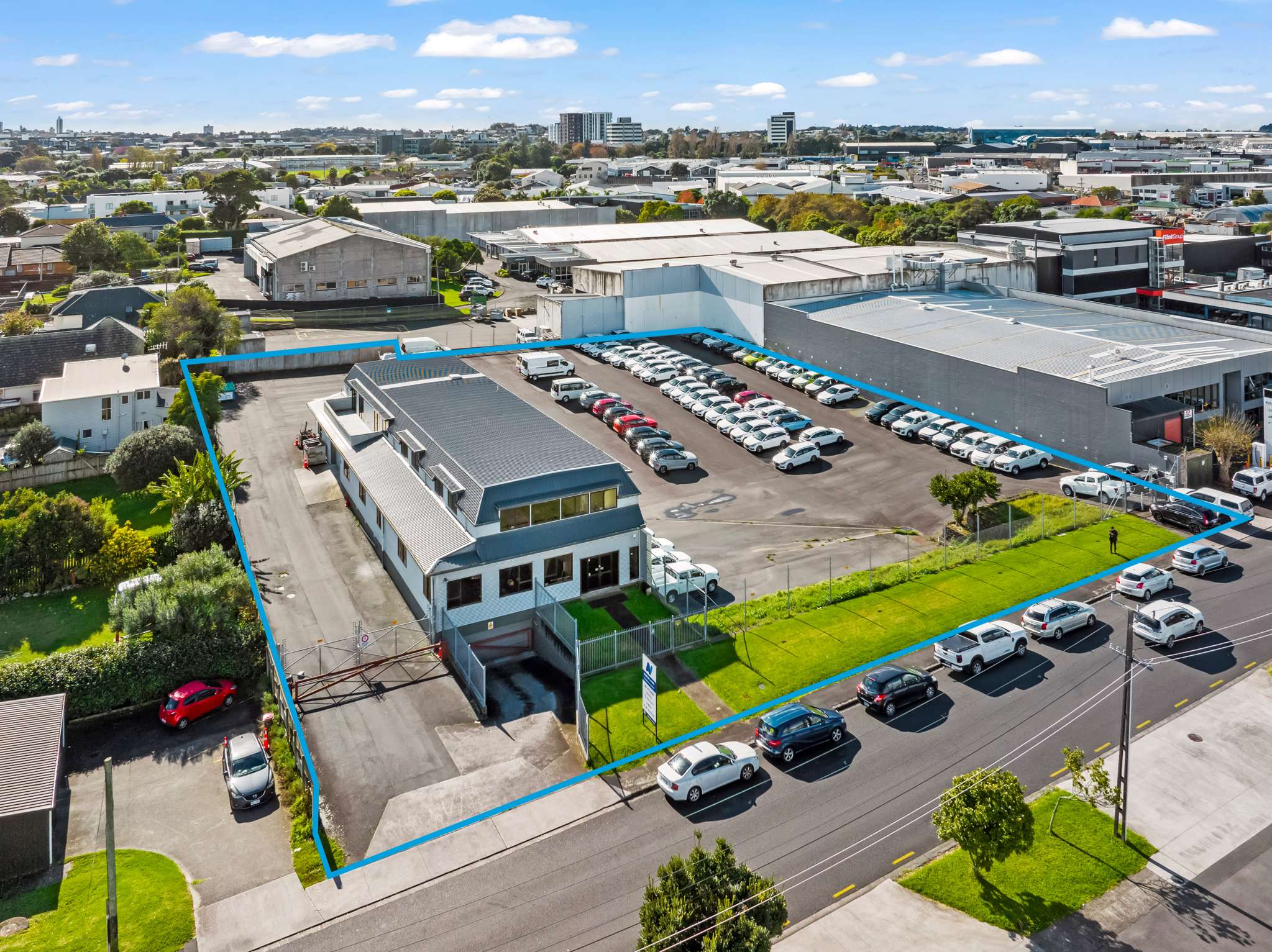 Vacant, under-developed property in Penrose