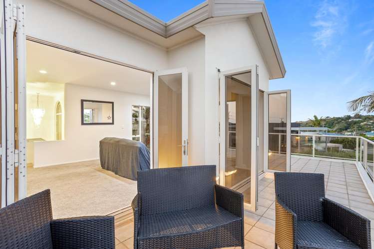 1019A Whangaparaoa Road Manly_21