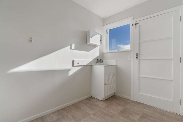 8/16 Boyd Avenue Royal Oak_11