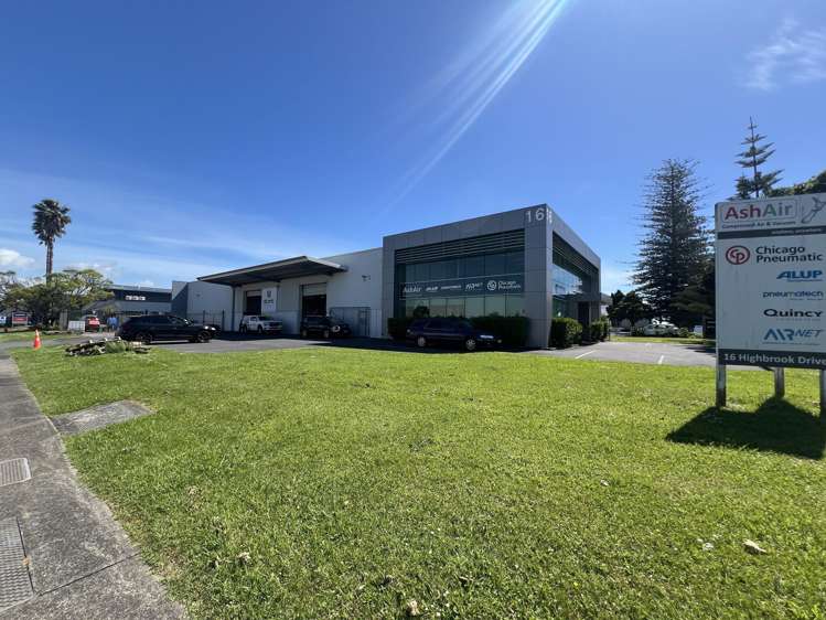 16 Highbrook Drive East Tamaki_9