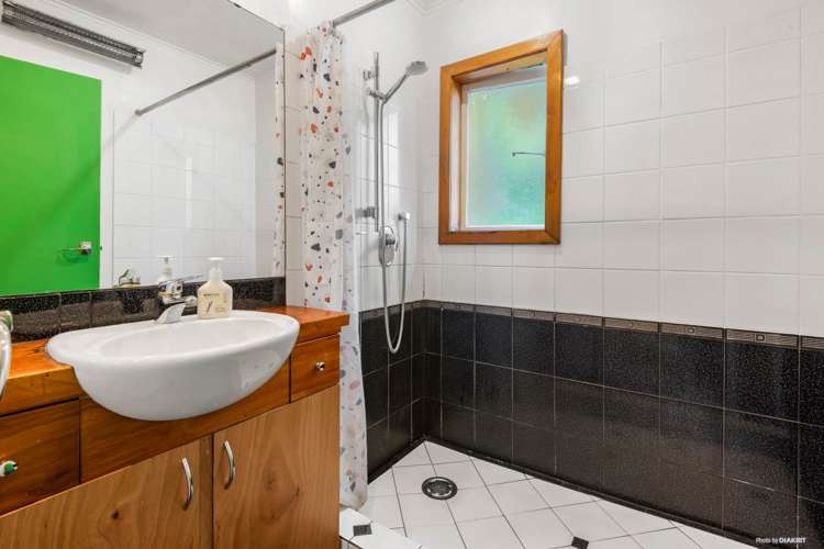 135 Glengarry Road Glen Eden_12