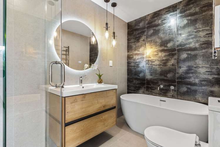 8D Howe Street Howick_13