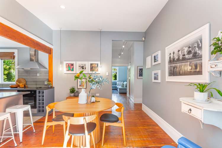 88 Woodlands Park Road Titirangi_18