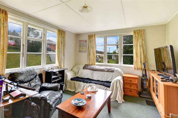 11 Columba Avenue Calton Hill_1