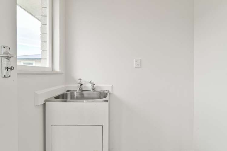 531 Lowe Street Camberley_11