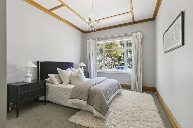 59 Queens Drive Lyall Bay_7