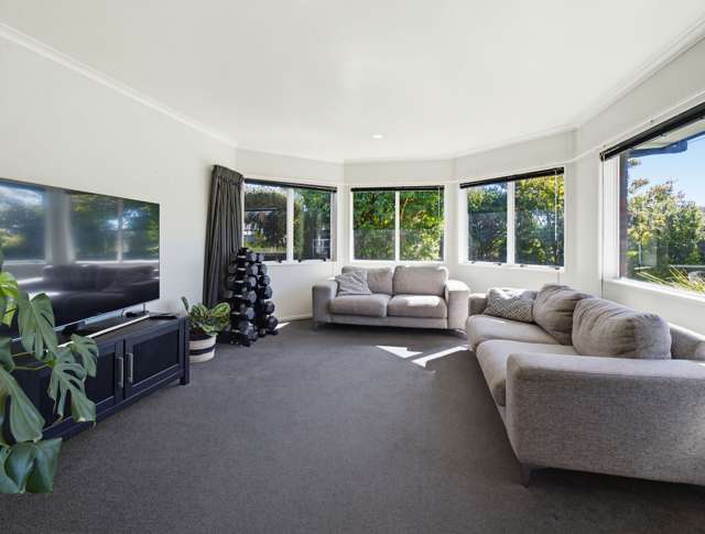 27 Basley Road Owhata_4