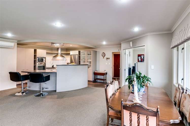 17 Palliser Place Poraiti_5