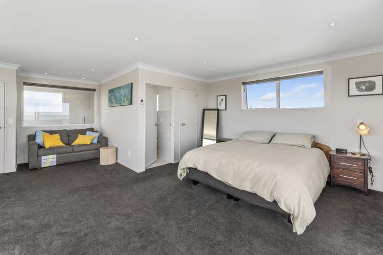2 Kowhai Street Otaki Beach_13