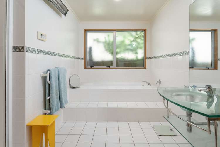 255 Queen Charlotte Drive Havelock_16