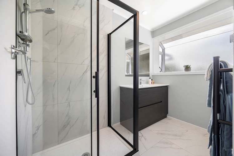 8 Rowlands Avenue Mt Wellington_15