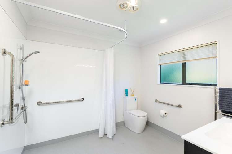 17 Mary Huse Grove Manor Park_15