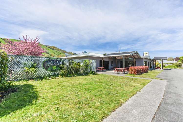 84 Main Road Tapawera_49