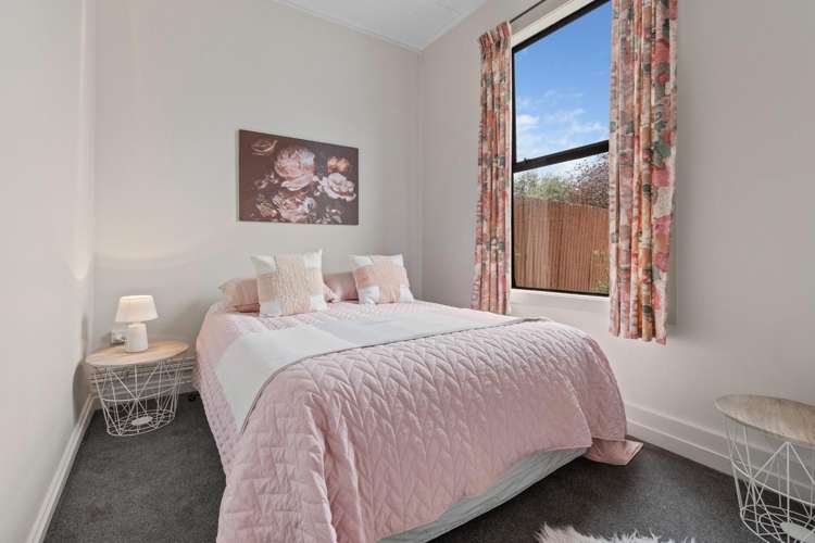 9 Helena Street Forbury_17