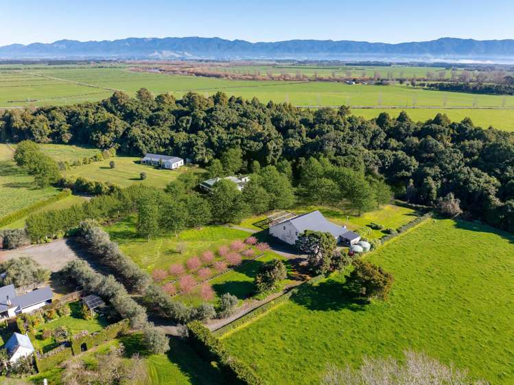 2111 Kahutara Road_3