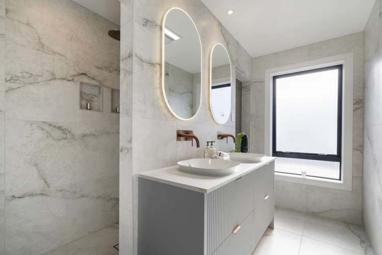 20 Beach Road Castor Bay_20