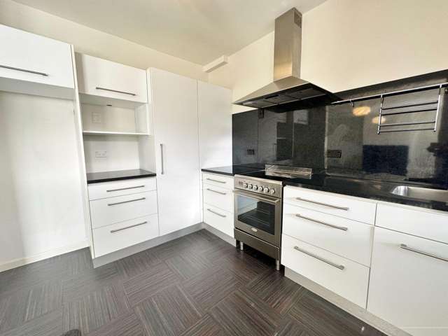 77 Kahu Rd Fendalton_1