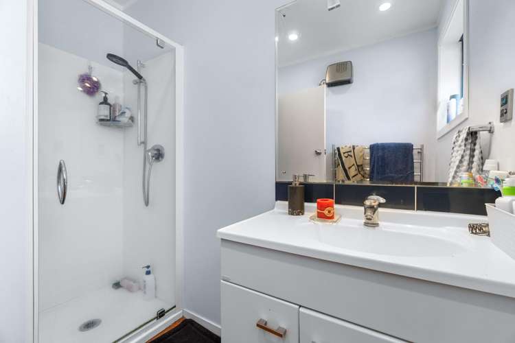 84 Saxbys Road Deanwell_8