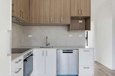 8/233 Great North Road_1