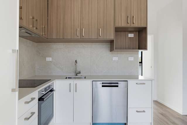 8/233 Great North Road Henderson_2