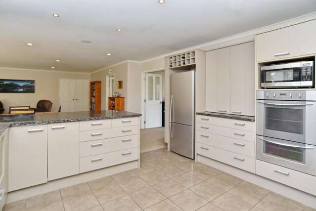 8 James Drive Woodend_4