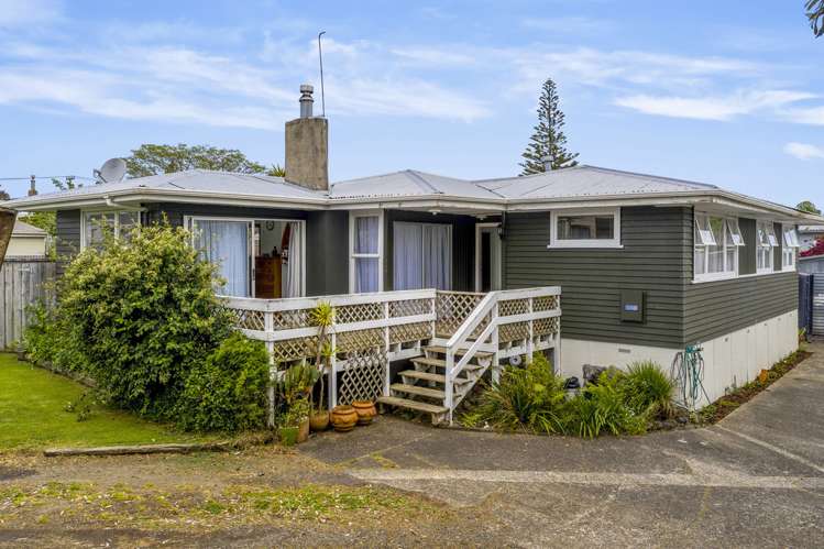 21 Thomas Avenue Te Atatu Peninsula_0