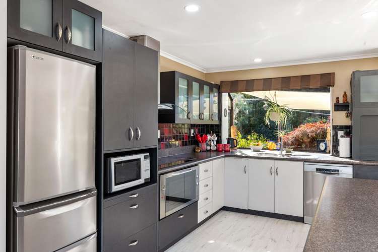 768 State Highway 2 Opaki_12