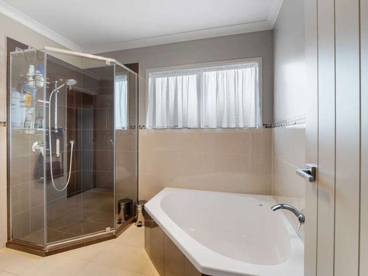 151 Great North Road Otamatea_19